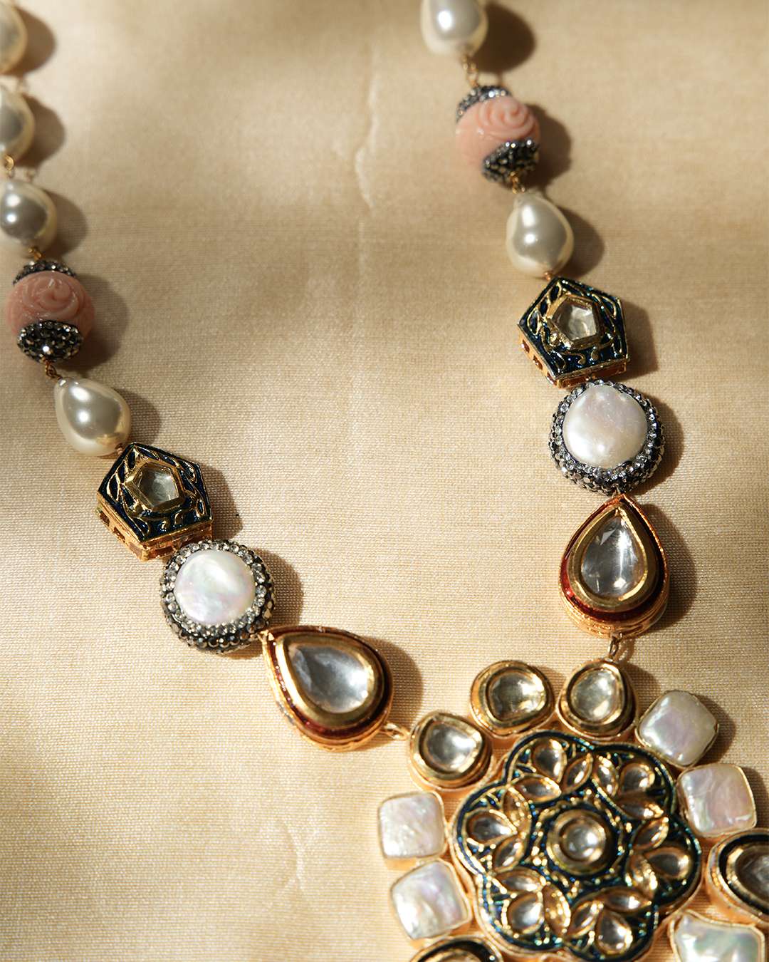 Noor necklace ii