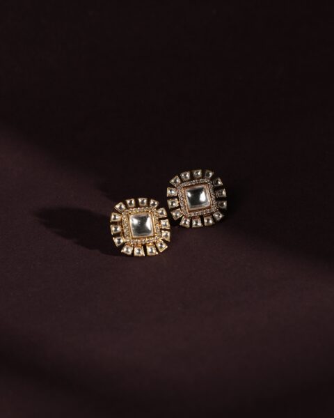 Mani earrings